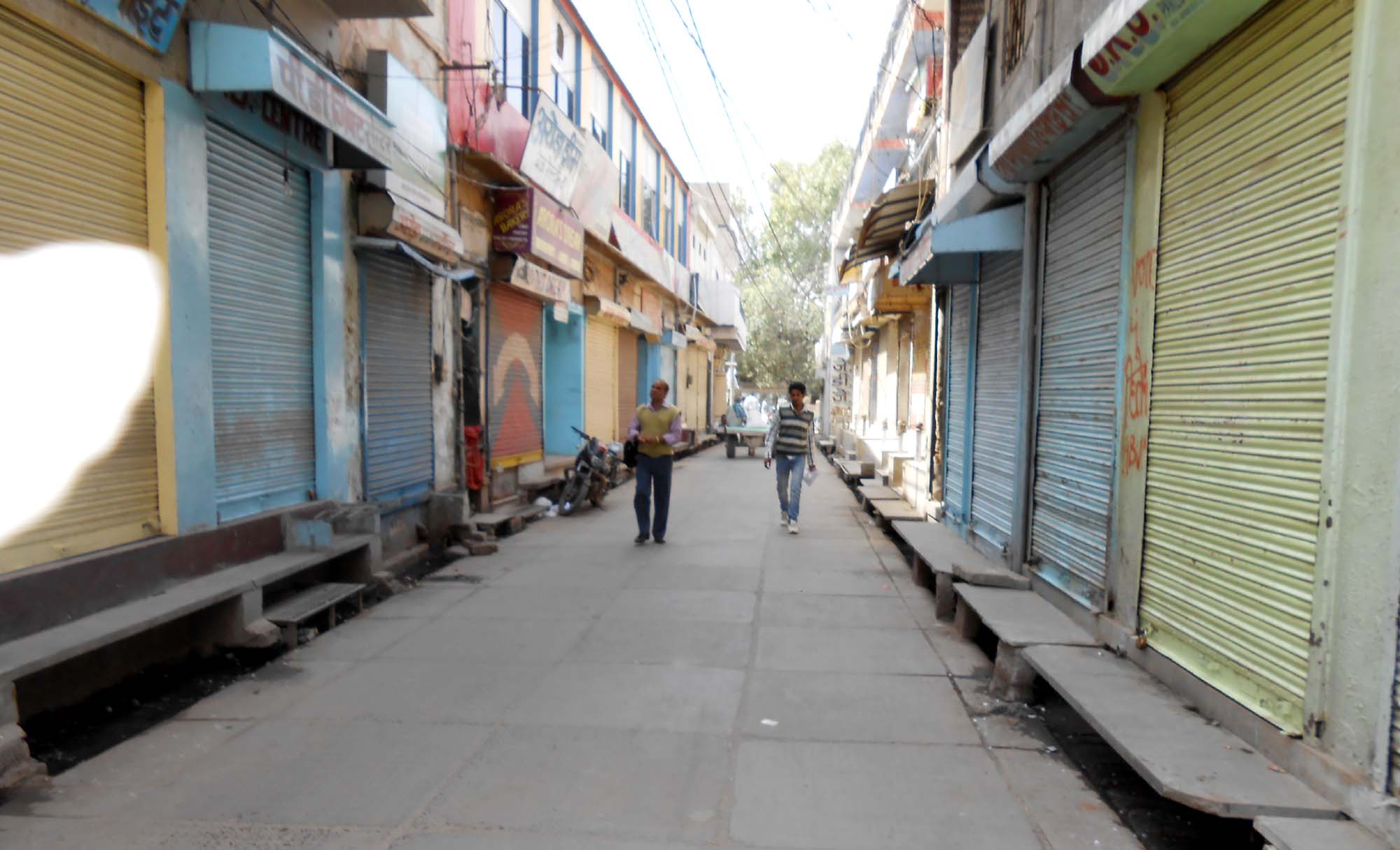 ‘भारत बंद’ को लेकर देश में सुरक्षा के कड़े इंतजाम, कई शहरों में कर्फ्यू