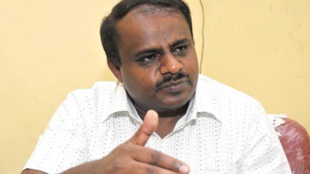 कर्नाटक : राज्‍यपाल से मिले कुमारस्वामी, कहा- हमारे पास 117 विधायकों का समर्थन