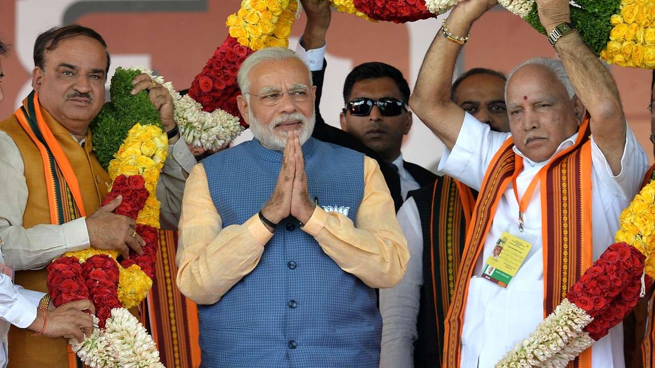 कर्नाटक का रण : चुनाव प्रचार चरम पर, राहुल और PM मोदी के बीच ‘जुबानी जंग’ तेज