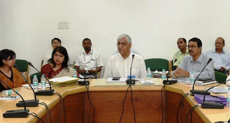 स्वास्थ्य मंत्री  टी.एस. सिंहदेव ने प्रदेश में स्वाइन फ्लू की स्थिति की समीक्षा की