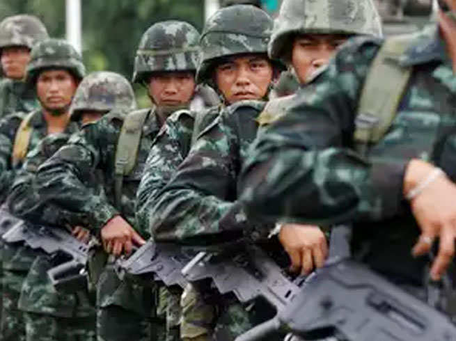 चीन आर्मी ने LAC के पास बढ़ाई सैनिकों की ट्रेनिंग