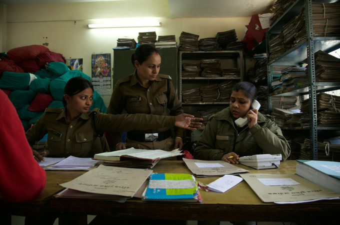 महिला सुरक्षा को लेकर जागी सरकार बनेंगे महिला सहायता केंद्र
