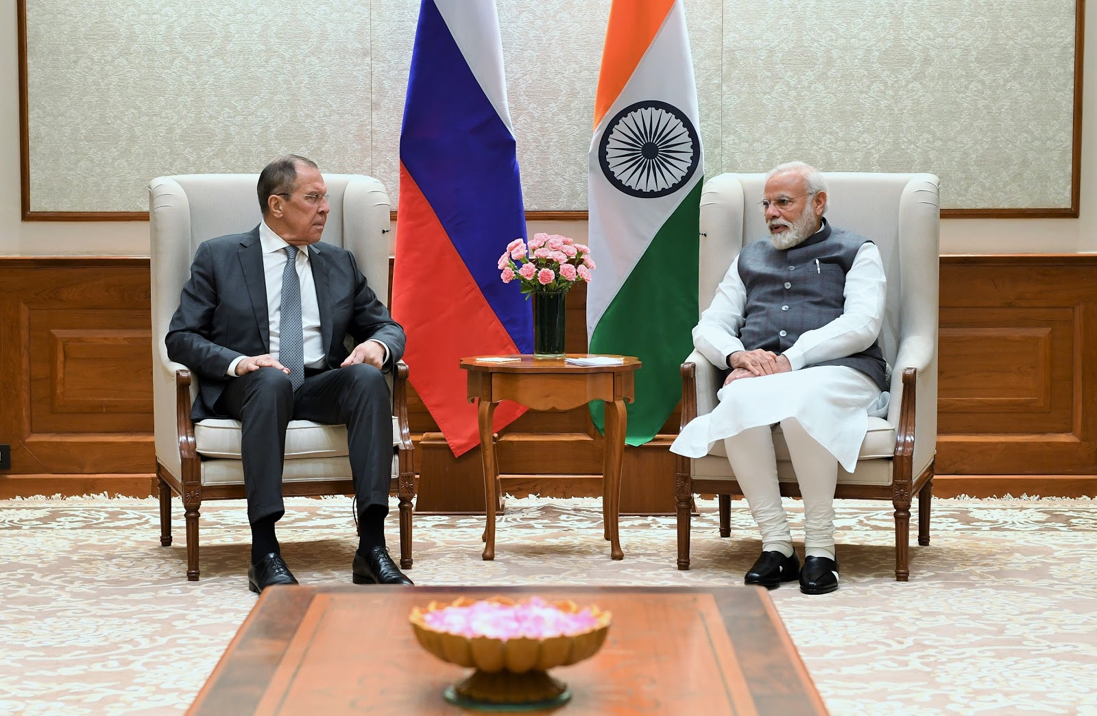 रूसी विदेश मंत्री श्री सर्जेई लेवरोव ने प्रधानमंत्री श्री नरेन्द्र मोदी से मुलाकात की