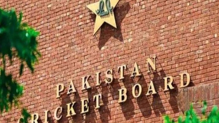 पाकिस्तान क्रिकेट बोर्ड ने प्रीमियर टी-20 टूर्नामेंट के बाकी मैच स्थगित किये