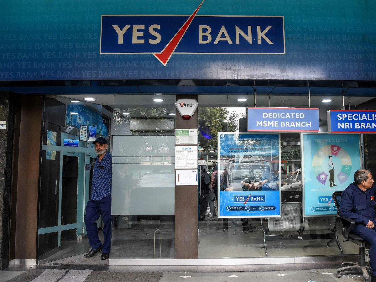 यस बैंक के संस्‍थापक राणा कपूर को और पूछताछ के लिए प्रवर्तन निदेशालय के मुंबई कार्यालय ले जाया गया