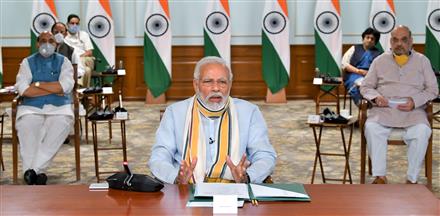 प्रधानमंत्री नरेंद्र मोदी ने कोविड-19 से लड़ाई में ज्यादा केंद्रित दृष्टिकोण अपनाने की आवश्यकता पर बल दिया