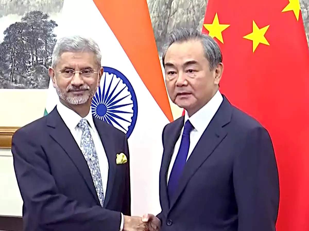 भारत-चीन तनाव: रूस की पहल पर बातचीत