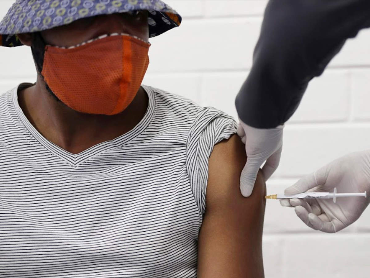 वैक्सीन का सबसे बड़ा ट्रायल, 30 हजार पर टेस्ट