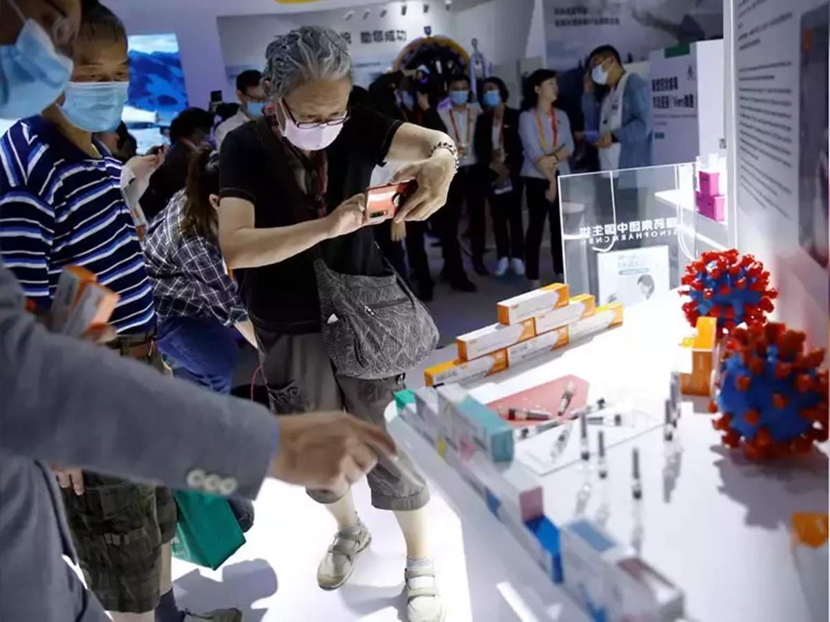 चीन ने दुनिया के सामने पेश की अपनी पहली कोरोना वैक्सीन, जानिए कब होगी लॉन्च
