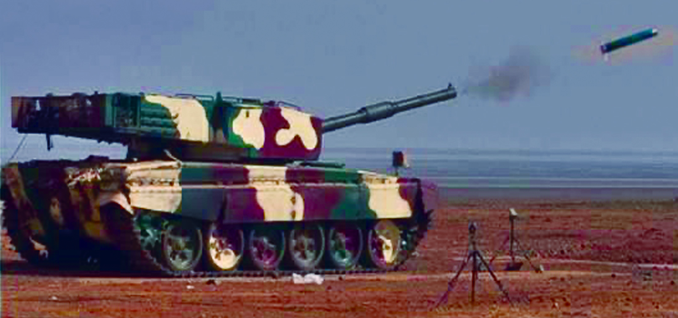 लेजर गाइडेड एंटी टैंक गाइडेड मिसाइल का सफल परीक्षण किया