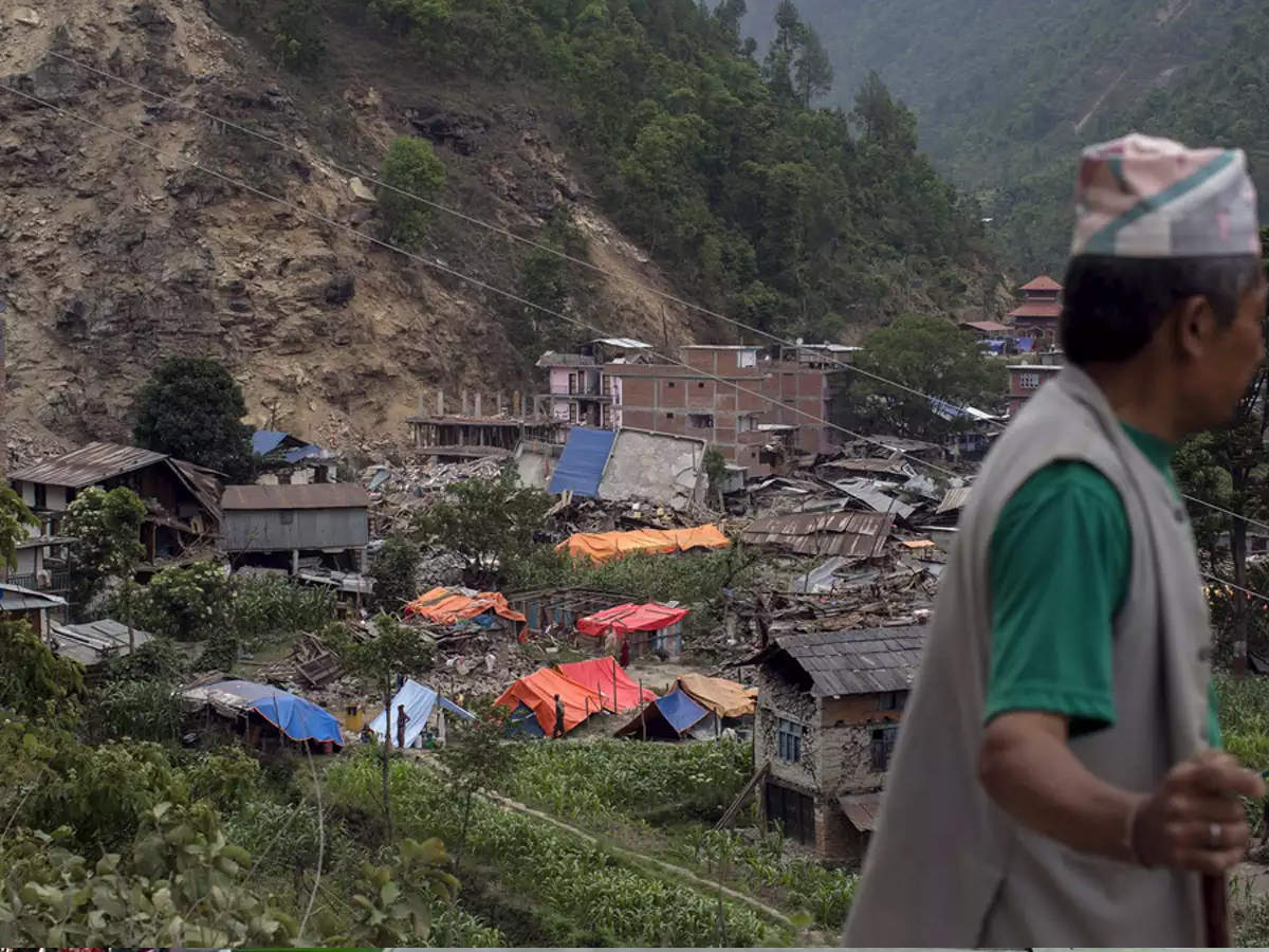 सीमा विवाद नहीं? पिलर की जांच कर रही नेपाली टीम पर चीन ने दागी आंसू गैस