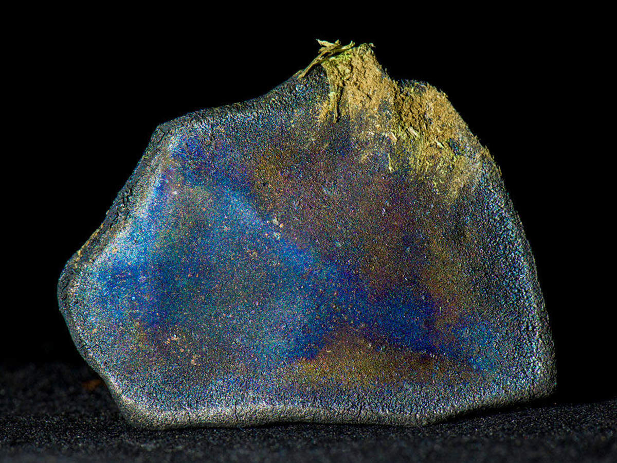 Meteorite ने शख्स को बनाया करोड़पति, आखिर सोने से ज्यादा कीमती क्यों होते हैं उल्कापिंड?
