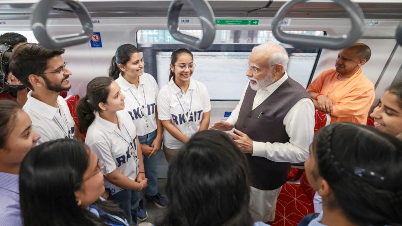 प्रधानमंत्री ने रीजनल रैपिड रेल नमो भारत में यात्रा की