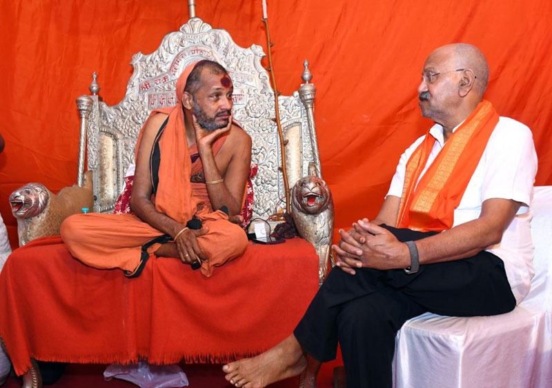 धर्मस्व मंत्री अग्रवाल ने विगत रात्रि राजिम कुंभ मेला स्थल का किया औचक निरीक्षण
