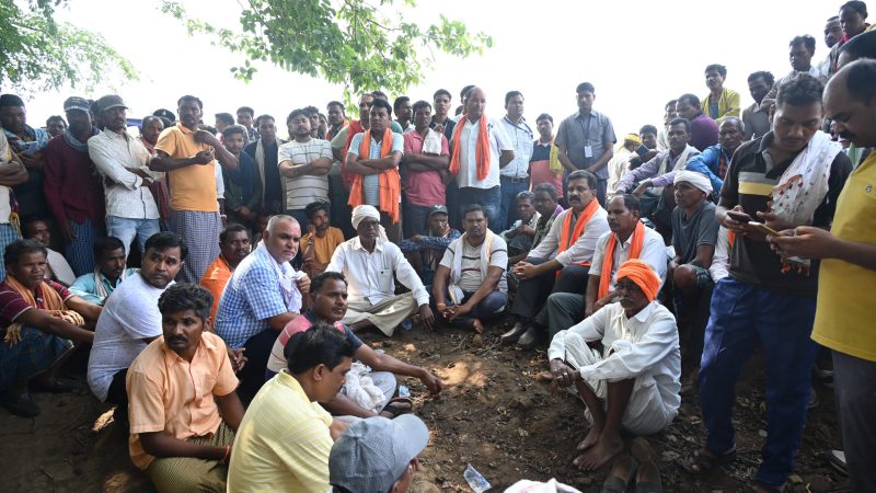 उप-मुख्यमंत्री विजय शर्मा सड़क दुर्घटना में मृतकों के अंतिम संस्कार में हुए शामिल