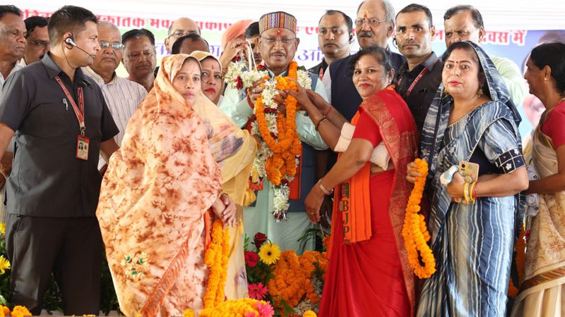 मुख्यमंत्री विष्णु देव साय द्वारा भाटापारा में आयोजित रानी दुर्गावती बलिदान दिवस समारोह में की गई घोषणा