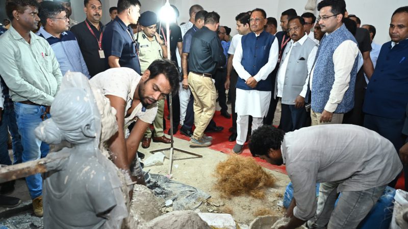 मुख्यमंत्री साय नवा रायपुर में बन रहे शहीद वीर नारायण सिंह संग्रहालय के निरीक्षण के लिए पहुंचे