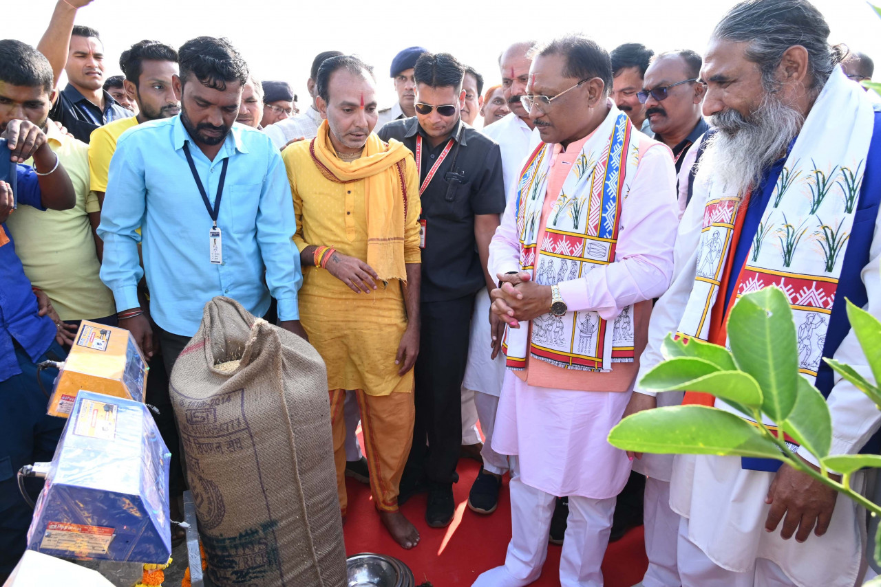 मुख्यमंत्री विष्णु देव साय ने प्रदेशव्यापी धान खरीदी महापर्व का किया शुभारंभ