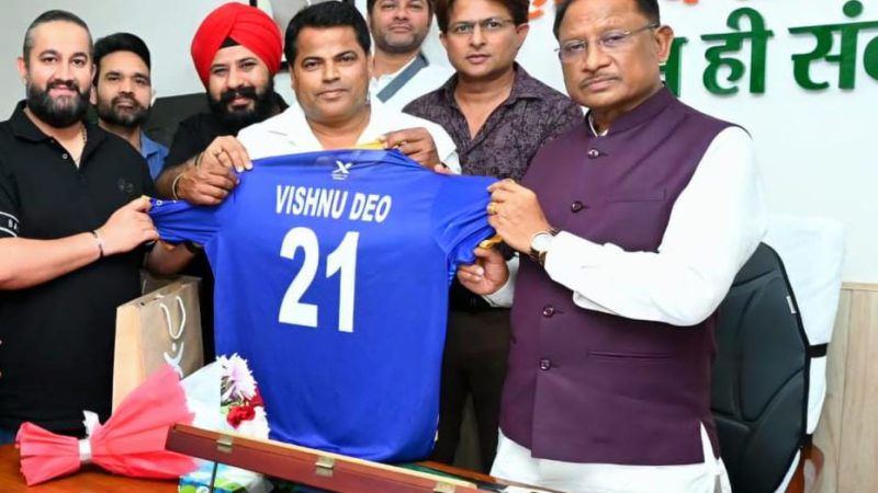 मुख्यमंत्री विष्णुदेव साय से मिली लीजेन्ड 90 की आयोजन समिति