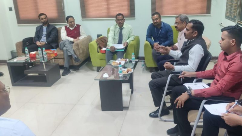 अब छत्तीसगढ़ में पेट्रोल पंपों पर भी होगी वाहनों की प्रदूषण जांच : परिवहन विभाग और पेट्रोलियम कंपनियों के बीच बैठक में लिया गया महत्वपूर्ण निर्णय