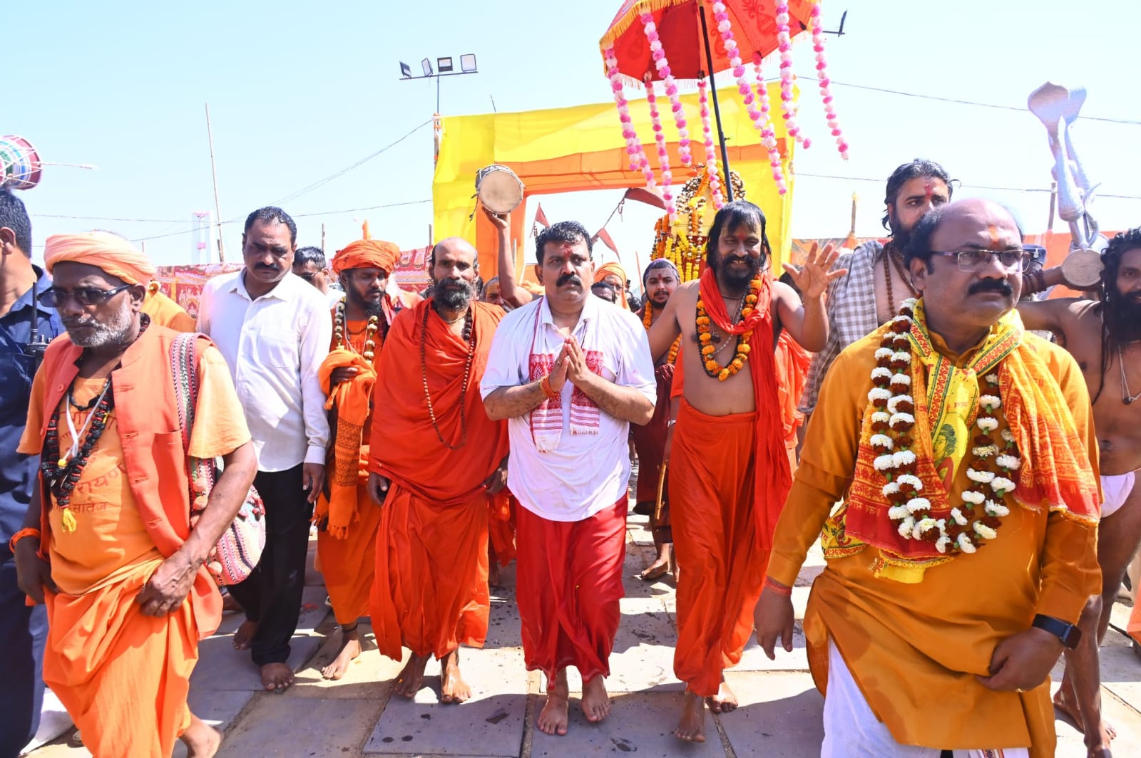 महाशिवरात्रि पर उपमुख्यमंत्री विजय शर्मा ने किया त्रिवेणी संगम में शाही स्नान, प्रदेशवासियों के लिए की मंगलकामना