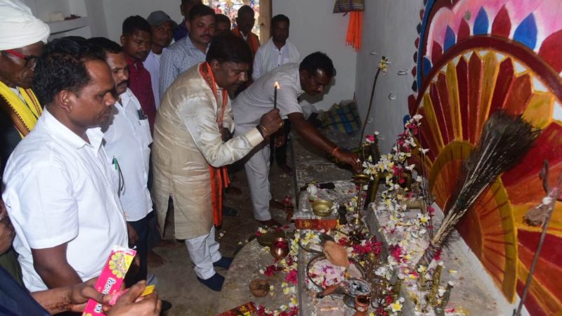 प्रसिद्ध माघ मड़ई मेला में वन मंत्री केदार कश्यप हुए शामिल