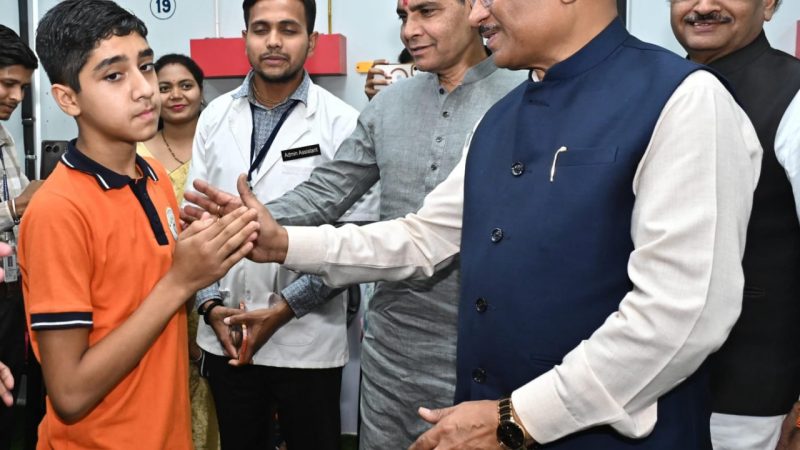 मुख्यमंत्री विष्णु देव साय ने किया मनोविकास केंद्र का अवलोकन