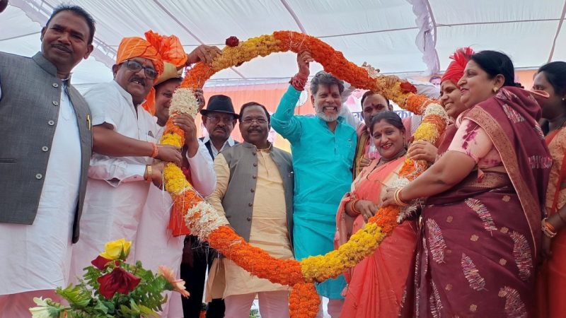 एमसीबी : नगर निगम चिरमिरी के नवनिर्वाचित महापौर एवं पार्षदों का शपथ ग्रहण समारोह हुआ संपन्न