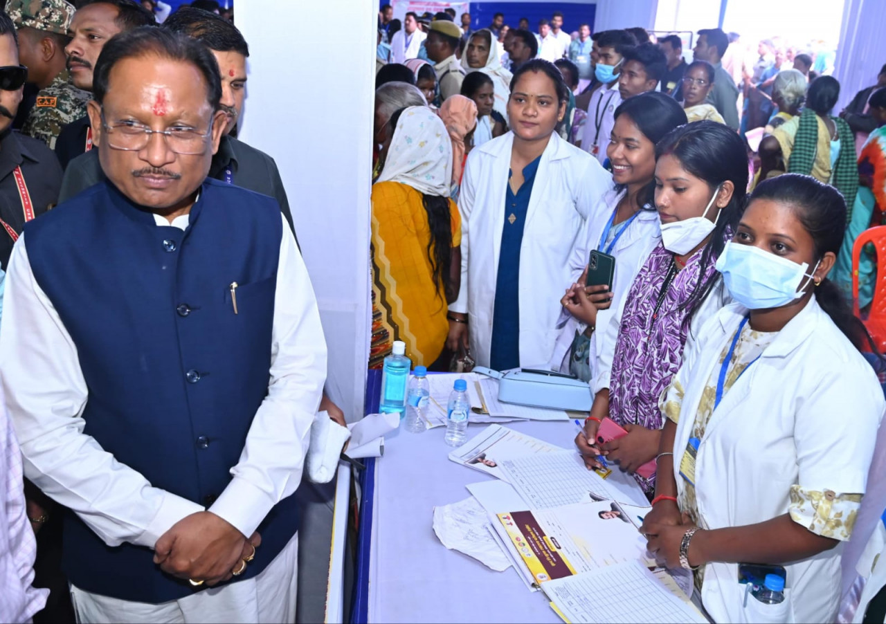 मुख्यमंत्री विष्णुदेव साय ने स्वर्गीय कुमार दिलीप सिंह जूदेव की स्मृति में आयोजित वृहद स्वास्थ्य परीक्षण शिविर का किया शुभारंभ
