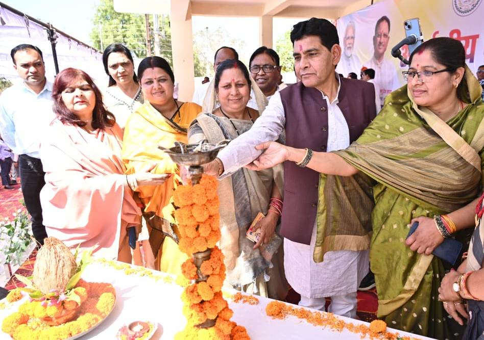 महिलाओं की समृद्धि से ही होगी प्रदेश की उन्नति -राजस्व मंत्री वर्मा