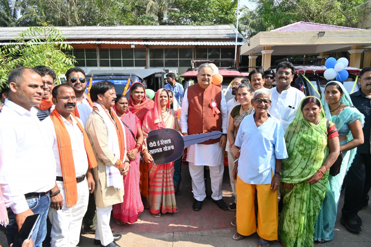 दीदी ई-रिक्शा सहायता योजना से महिलाएं बनेंगी आत्मनिर्भर