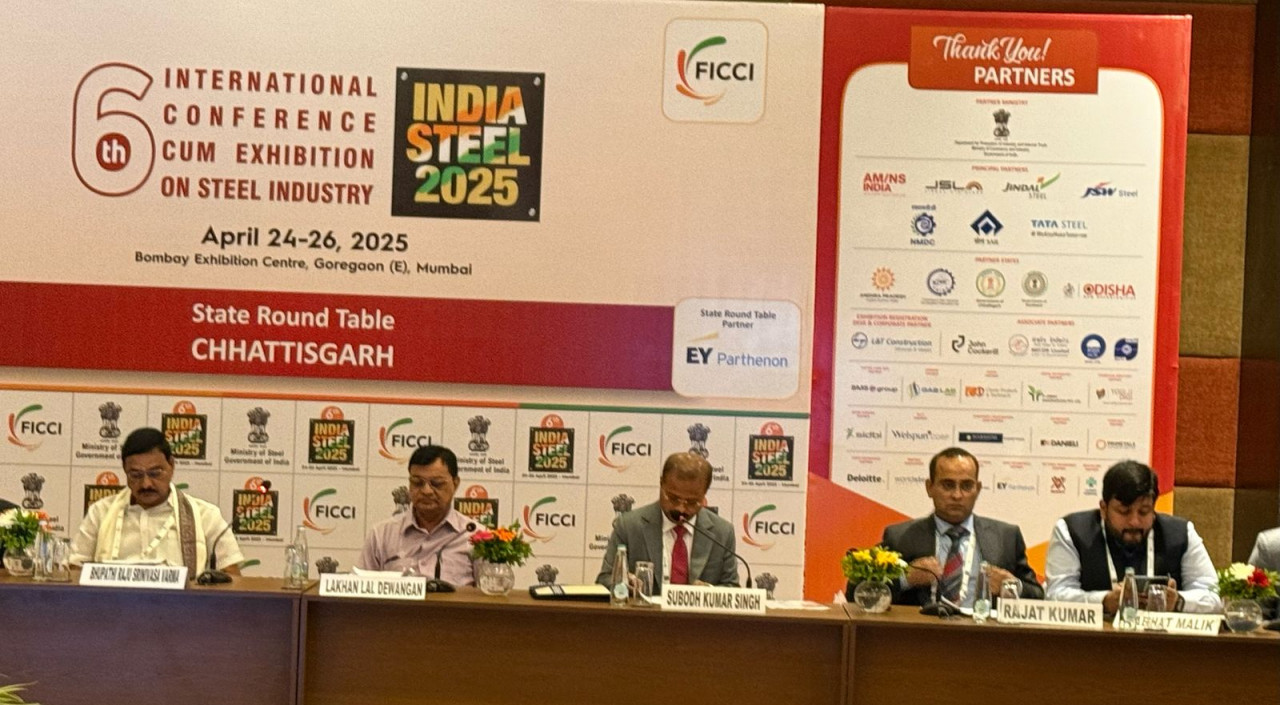 छत्तीसगढ़ में निवेश के असीम अवसर : वाणिज्य मंत्री ने मुंबई में उद्योगपतियों से किया संवाद