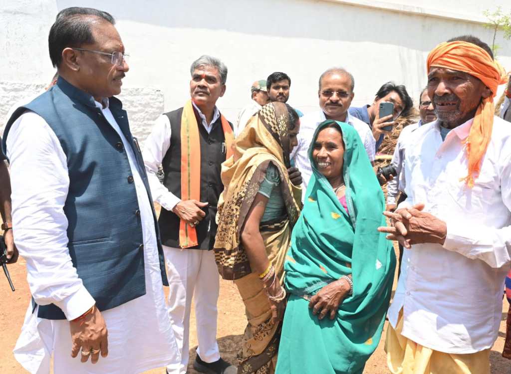 समाधान के संकल्प के साथ आगे बढ़ रहा सुशासन तिहार