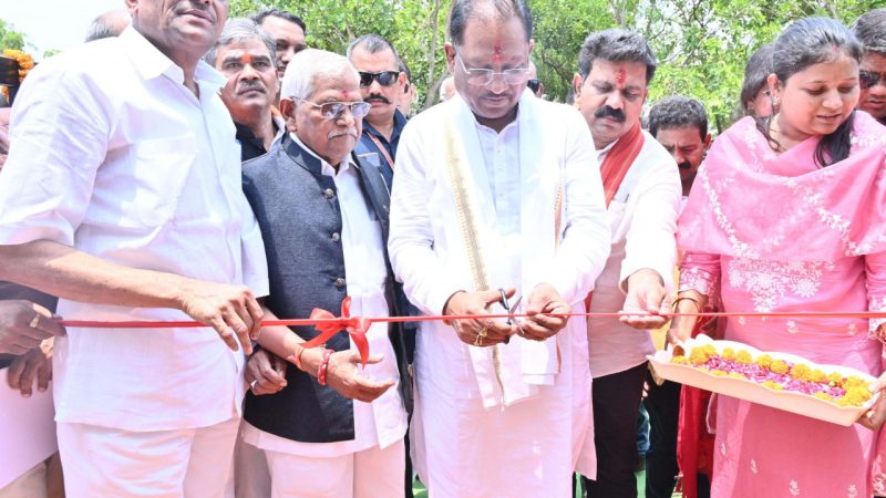 मुख्यमंत्री विष्णु देव साय ने किया अटल आवास योजना अंतर्गत 226 आवासों का लोकार्पण