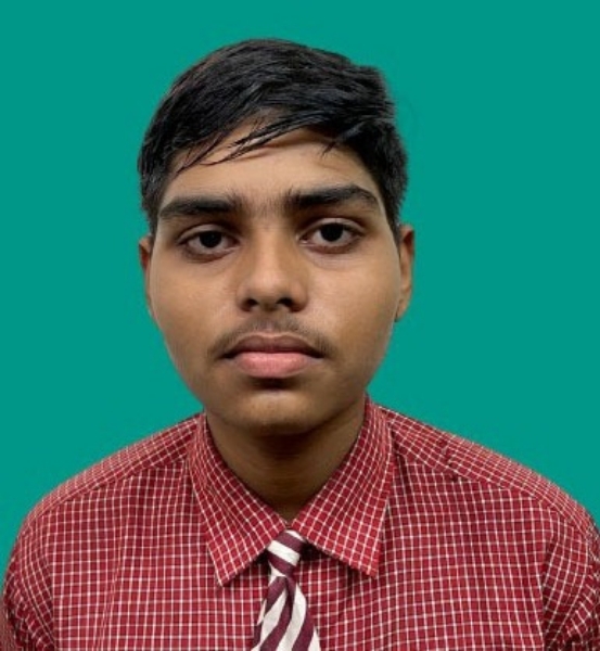 संकल्प जशपुर के नमन खुटियाँ 10वीं बोर्ड परीक्षा में स्टेट टॉपर