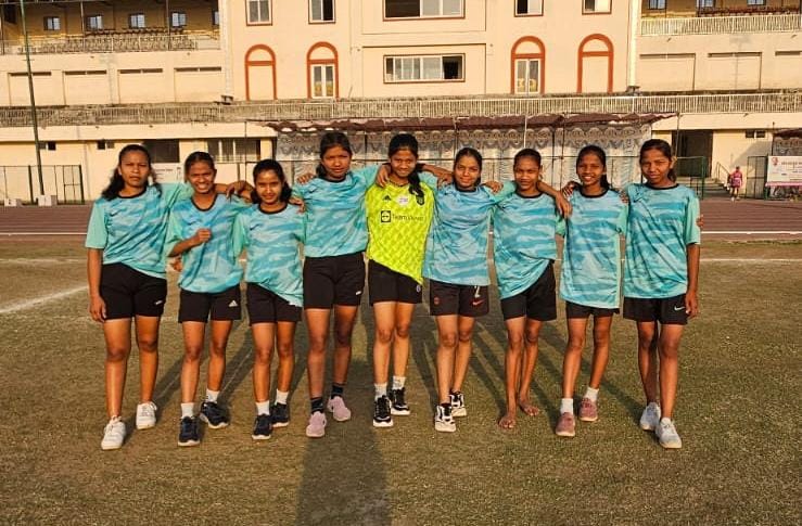 खेलो इंडिया एकेडमी रायपुर में सुकमा की 8 महिला फुटबॉल खिलाड़ी चयनित प्रतिभाओं को मिला राज्य स्तरीय मंच