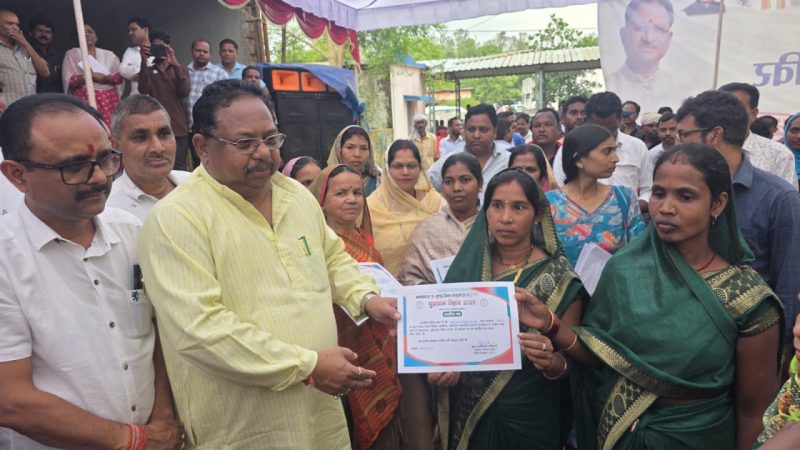 लूण्ड्रा एवं मंगारी में सुशासन तिहार के तहत समाधान शिविर का आयोजन