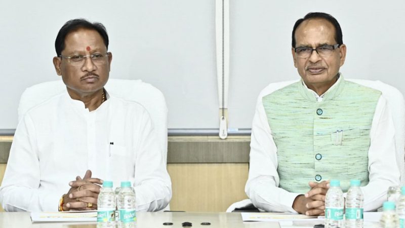 अटल डिजिटल सुविधा केंद्रों’ की केंद्रीय मंत्री चौहान ने की सराहना : ग्रामीण अर्थव्यवस्था में डिजिटल सशक्तिकरण की दिशा में बताया क्रांतिकारी कदम