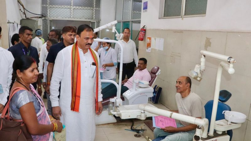 स्वास्थ्य मंत्री श्याम बिहारी जायसवाल ने रायपुर दंत चिकित्सा महाविद्यालय का किया निरीक्षण, स्वास्थ्य सुविधाओं को सुदृढ़ करने के दिए निर्देश