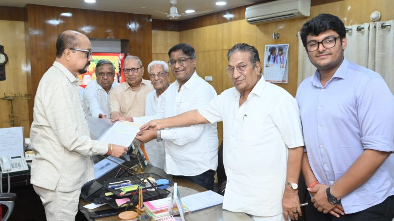 राज्यपाल डेका से छत्तीसगढ़ अग्रवाल संगठन के पदाधिकारियों ने की भेंट