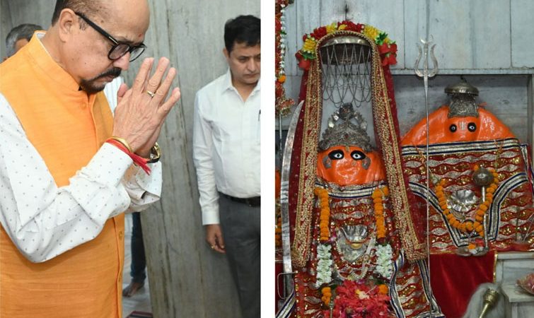 राज्यपाल रमेन डेका ने माँ भद्रकाली मंदिर में की पूजा-अर्चना