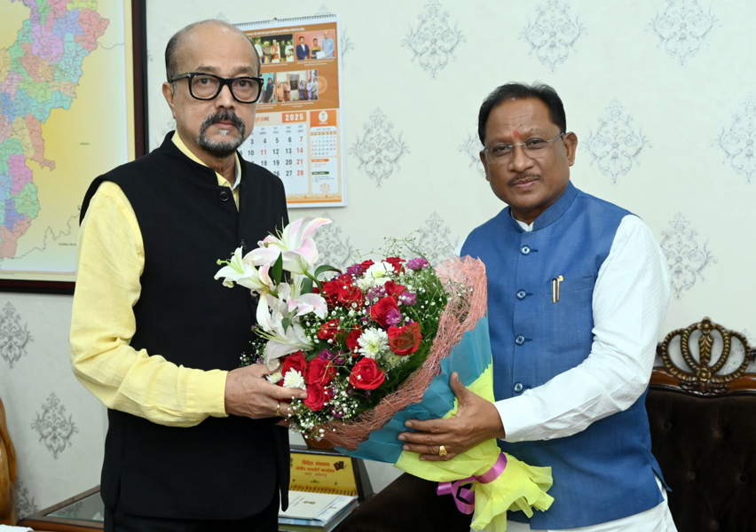 राज्यपाल डेका से मुख्यमंत्री साय ने की भेंट