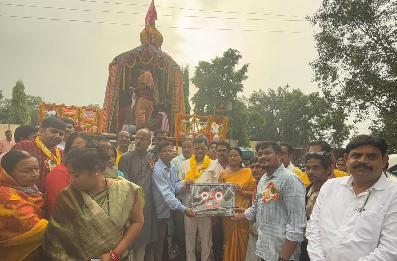 उद्योग मंत्री लखन लाल देवांगन दादर खुर्द, बालको नगर और खरमोरा के रथ यात्रा में हुए सम्मिलित