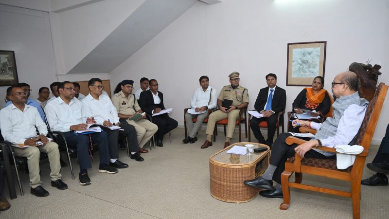 राज्यपाल ने खैरागढ़ जिले में गोद ग्राम सोनपुरी के विकास कार्यों का लिया जायजा