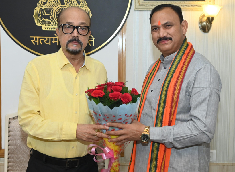 राज्यपाल डेका से स्वास्थ एवं परिवार कल्याण मंत्री जायसवाल ने की भेंट