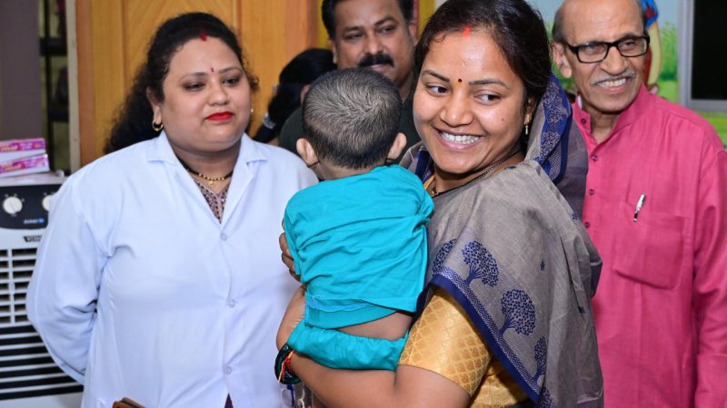 मंत्री श्रीमती लक्ष्मी राजवाड़े ने किया ‘सेवा भारतीय मातृ छाया शिशु गृह’ का निरीक्षण
