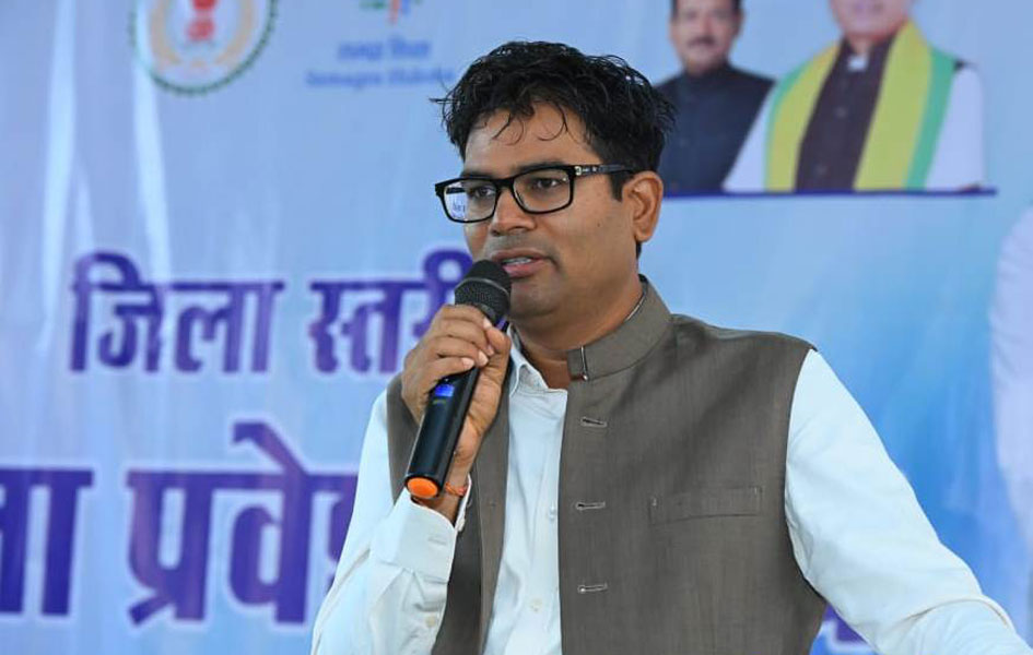 व्यवहारिक ज्ञान और जीवनोपयोगी स्किल्स ही सफलता की कुंजी: वित्त मंत्री चौधरी