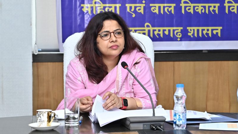 आंगनबाड़ी सेवाओं में गुणवत्ता और पारदर्शिता लाने विभागीय कार्यों की गहन समीक्षा