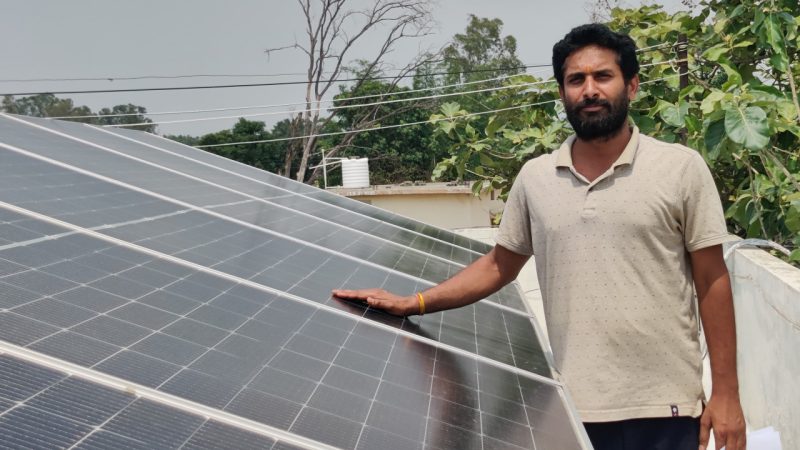 पीएम सूर्य घर योजना से ओमप्रकाश उपाध्याय को मिली ऊर्जा स्वतंत्रता