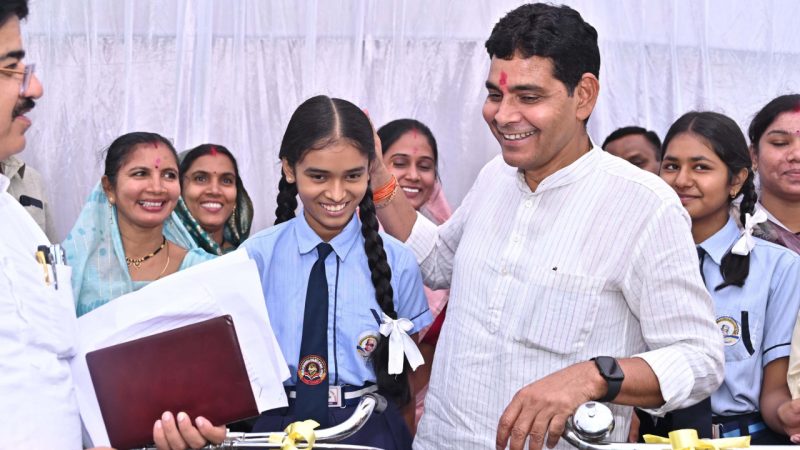 एक विचार आपका जीवन बदल सकता है-राजस्व मंत्री टंकराम वर्मा